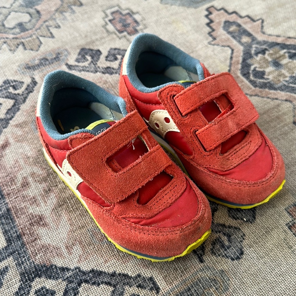 Retro Saucony Sneakers